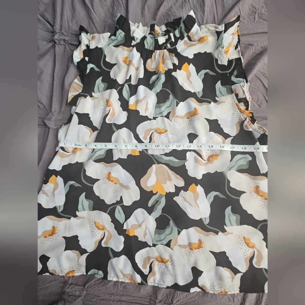 Ann Taylor Factory Floral Black and White Shirt